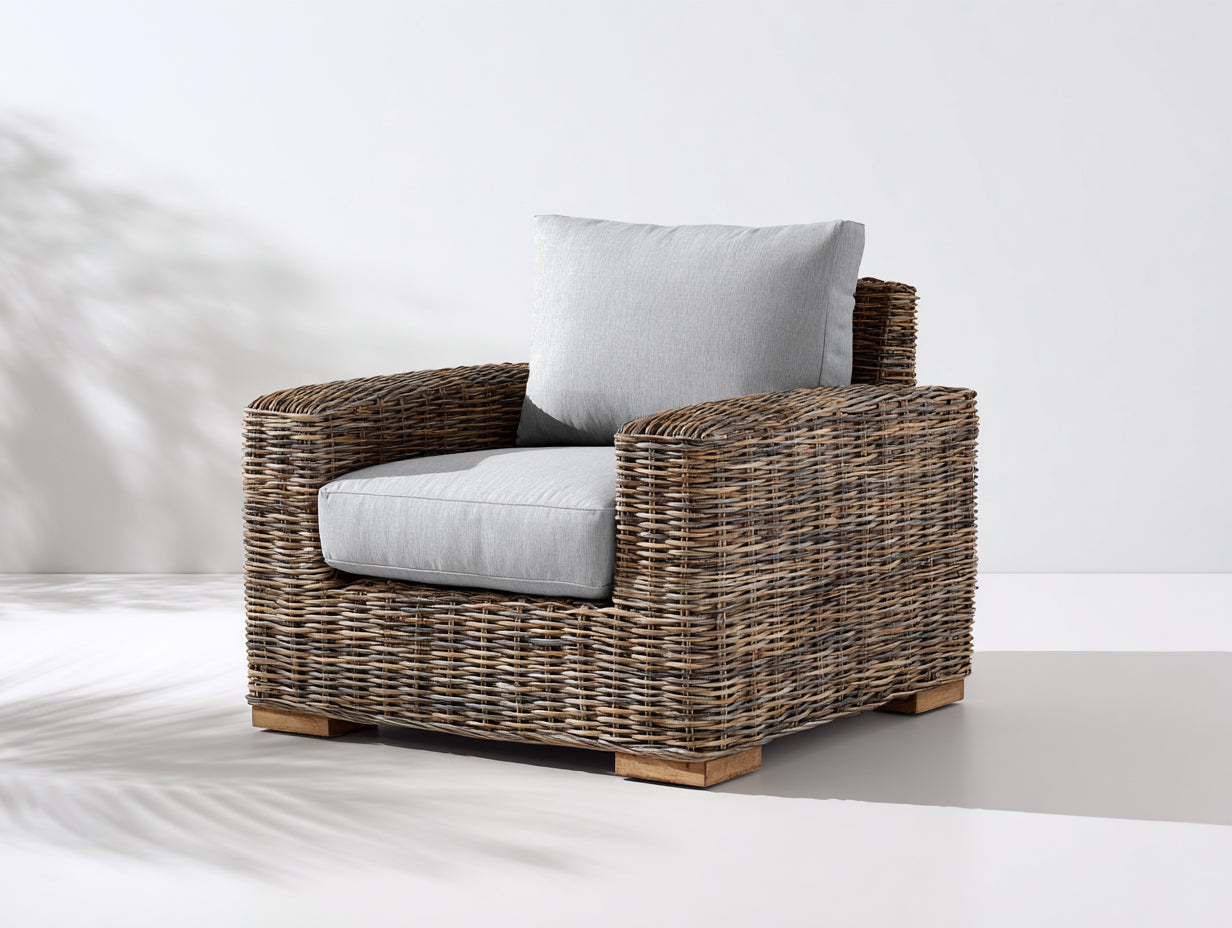 Polyrattan Gartensessel 95 x 90 x 88 cm - Braun und Hellgrau - Breite Armlehnen mit gepolsterter Sitzfläche